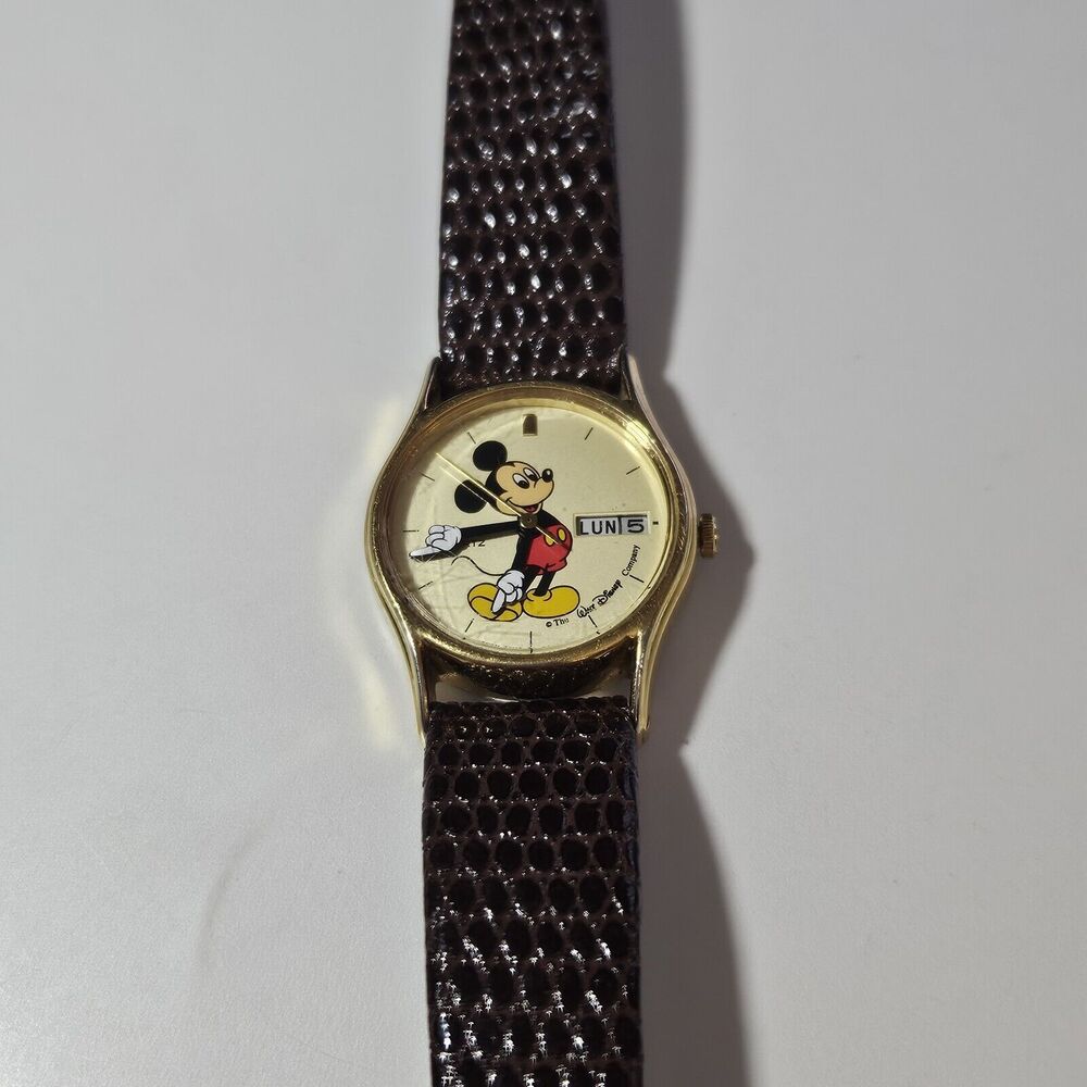 Mickey Mouse Seiko Quartz 3Y03-0049 Vintage 1980's Ladies Analog Watch Needs Bat